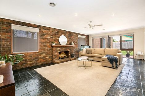 Property photo of 46 Moorhen Crescent Carrum Downs VIC 3201