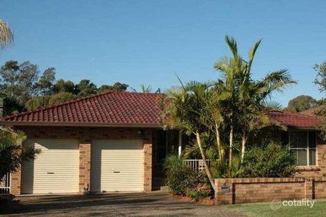 Property photo of 4 Cameron Crescent Kiama Downs NSW 2533