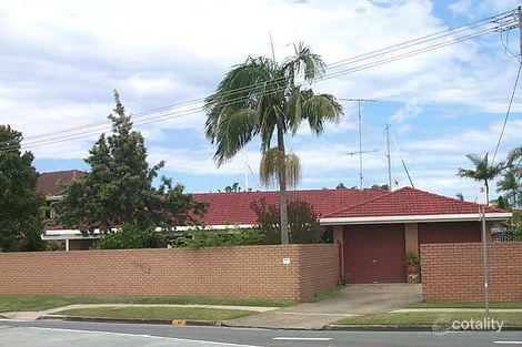 97 Bayview St, Runaway Bay, QLD 4216