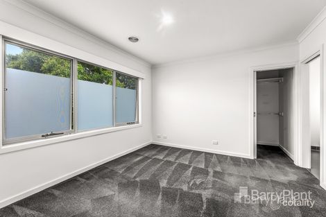 Property photo of 2/15 Tandara Avenue Doncaster VIC 3108