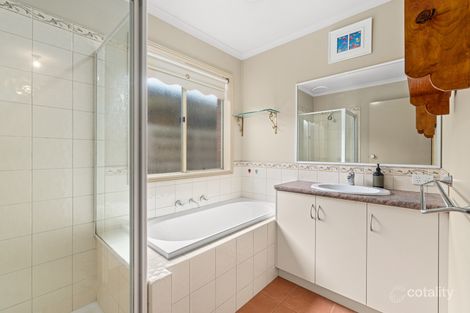 Property photo of 3 Giles Place Traralgon VIC 3844