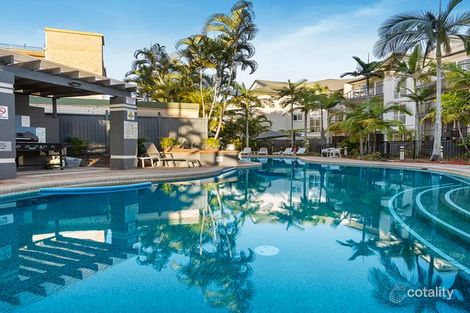3b/220 Marine Pde, Labrador, QLD 4215