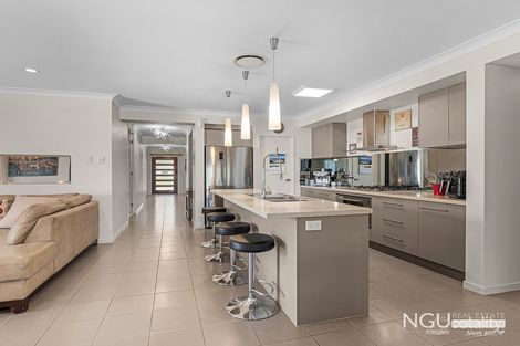 Property photo of 34 Waterfront Drive Karalee QLD 4306