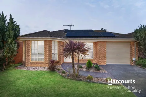 Property photo of 3 Maculata Place Manor Lakes VIC 3024