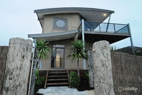 2 Barnes Gr, Chelsea, VIC 3196