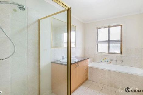 Property photo of 24/21 Graham-Michele Place Keysborough VIC 3173