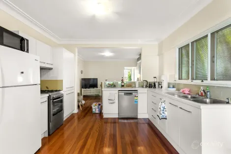 Property photo of 32 Beatrice Street Bardon QLD 4065