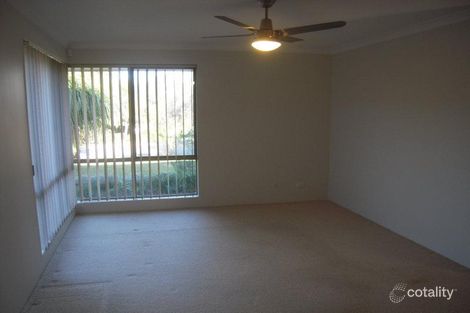 Property photo of 8 Settler Place Greenmount WA 6056