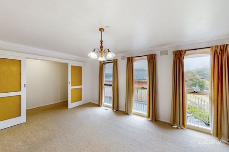 Property photo of 5 Tonyl Court Greensborough VIC 3088