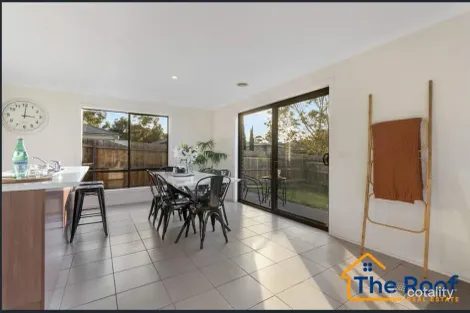 Property photo of 48 Lone Pine Square Bacchus Marsh VIC 3340