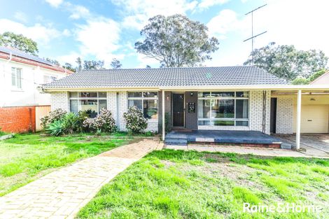 Property photo of 37 Clarence Street Macquarie Fields NSW 2564