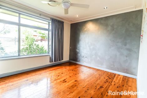 Property photo of 37 Clarence Street Macquarie Fields NSW 2564
