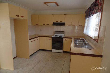 Property photo of 1/11 Reddall Parade Lake Illawarra NSW 2528