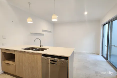 Property photo of 39 Turquoise Boulevard Treeby WA 6164