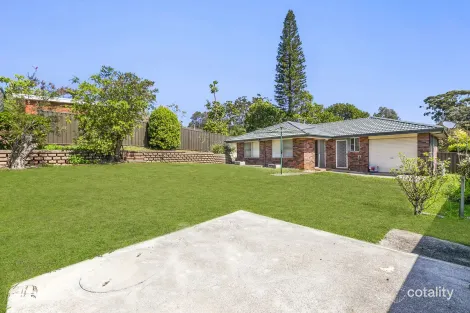 Property photo of 32 Wyandra Crescent Port Macquarie NSW 2444