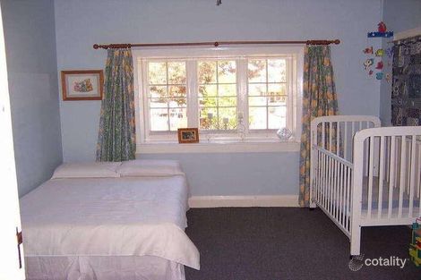 Property photo of 43 Macleay Street Turvey Park NSW 2650