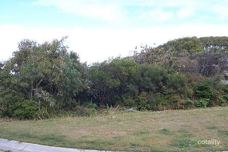 4 Daybreak Ct, Castaways Beach, QLD 4567