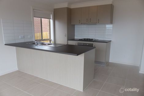 Property photo of 14 Cromarty Circuit Darley VIC 3340