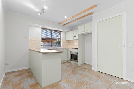 Property photo of 20 Hobson Crescent Mill Park VIC 3082