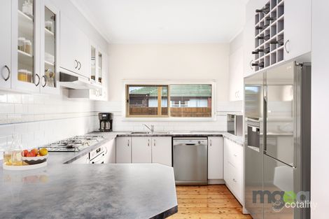 Property photo of 10 Glenbrook Avenue Bonbeach VIC 3196