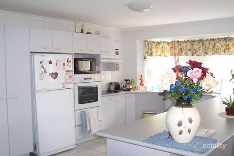 Property photo of 2/1 Jefferies Place Sandstone Point QLD 4511