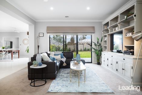 Property photo of 14 Swift Street Sunbury VIC 3429