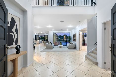 Property photo of 5 Saltair Grove Helensvale QLD 4212
