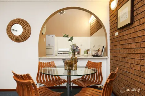 6/1a Edgewood Cl, Thomastown, VIC 3074