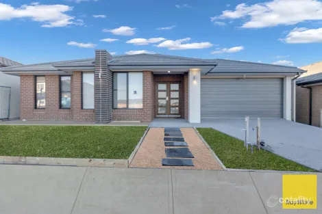 60 Winfred Dr, Mambourin, VIC 3024