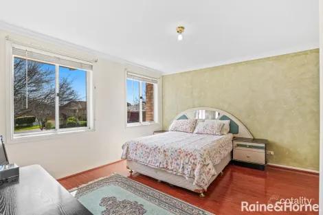 Property photo of 30 Iwan Place Beaumont Hills NSW 2155
