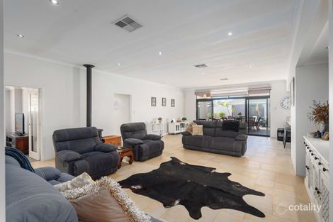 Property photo of 38 Countess Circuit South Yunderup WA 6208