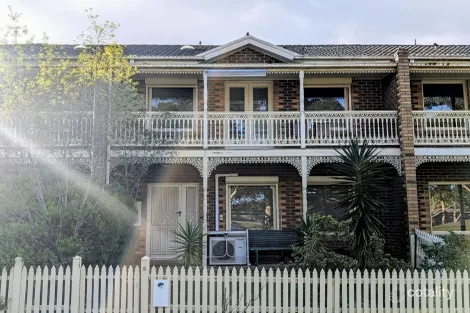 3 Klein Cres, Roxburgh Park, VIC 3064