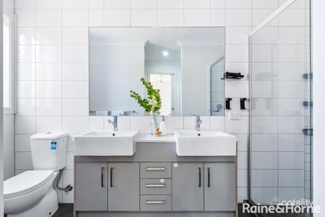 Property photo of 193 James Melrose Drive Brookfield VIC 3338