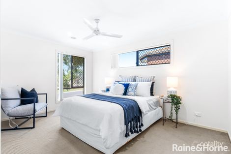 Property photo of 193 James Melrose Drive Brookfield VIC 3338