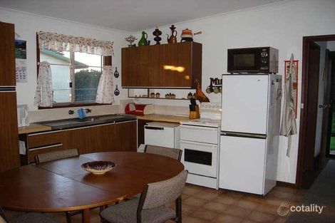 Property photo of 24 Goolara Avenue Dalmeny NSW 2546