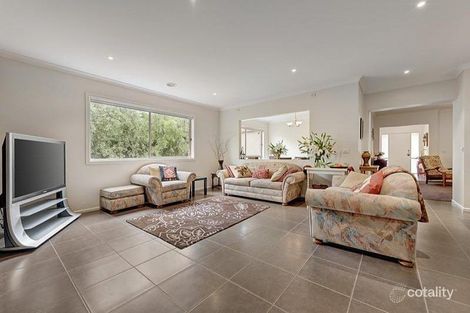 Property photo of 121 Marianne Way Mount Waverley VIC 3149