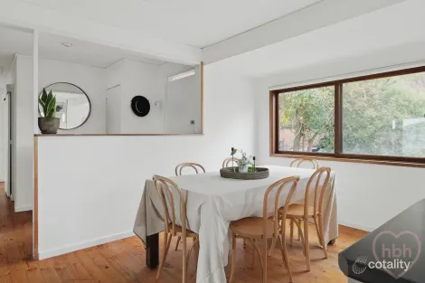 Property photo of 10 Stanley Street Hackett ACT 2602