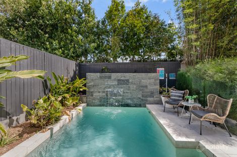 Property photo of 33 Grosvenor Street Balmoral QLD 4171