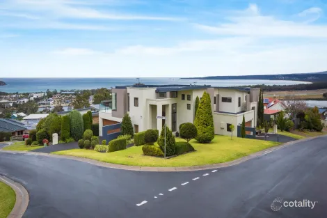 Property photo of 1/1 Patrick Court Merimbula NSW 2548