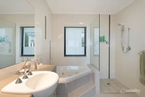 Property photo of 1/1 Patrick Court Merimbula NSW 2548