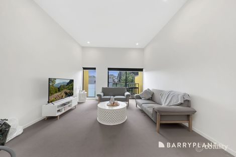 Property photo of 30 Gorman Drive Mill Park VIC 3082