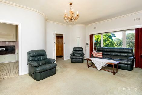 Property photo of 8 Cranwell Avenue Strathmore VIC 3041