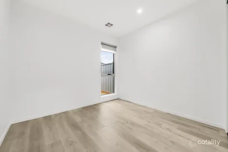 Property photo of 9 Mayfield Grove Altona Meadows VIC 3028