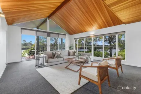 126 Hargreaves Ave, Chelmer, QLD 4068