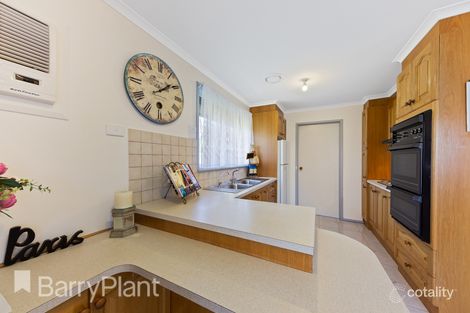 Property photo of 8 Urban Place Albanvale VIC 3021