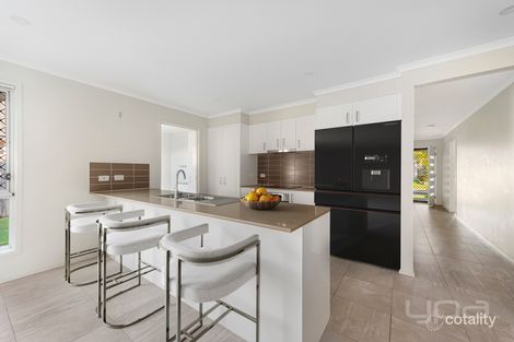 Property photo of 54 Denham Circuit Willow Vale QLD 4209