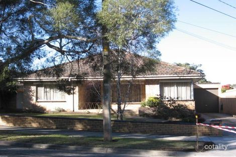 8 Kinnoull Gr, Glen Waverley, VIC 3150