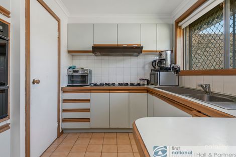 Property photo of 2/15 Arthur Phillip Drive Endeavour Hills VIC 3802