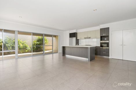 Property photo of 15 Paris Gardens Hocking WA 6065