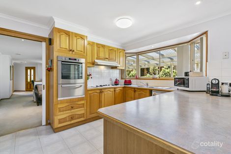 Property photo of 2 Estella Court Narre Warren VIC 3805